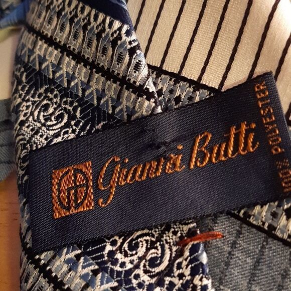 3/$20 Gianni Butti tie - Picture 2 of 3